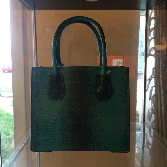 Michael Kors Purse and wallet set - Picture 4 of 4